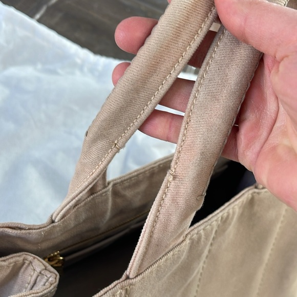 PRADA enameled metal triangular tote - Picture 6 of 13